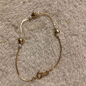 Vintage child size Gold pearl heart bracelet